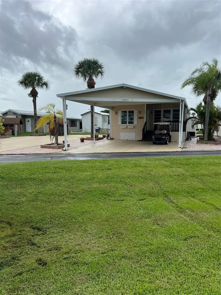 5367 SE 66th Avenue Okeechobee FL 34974