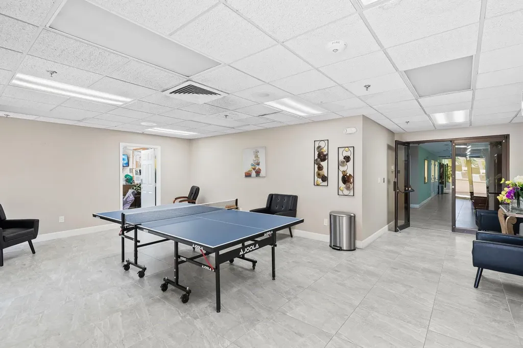 10442 Sunrise Lakes Boulevard Sunrise FL 33322