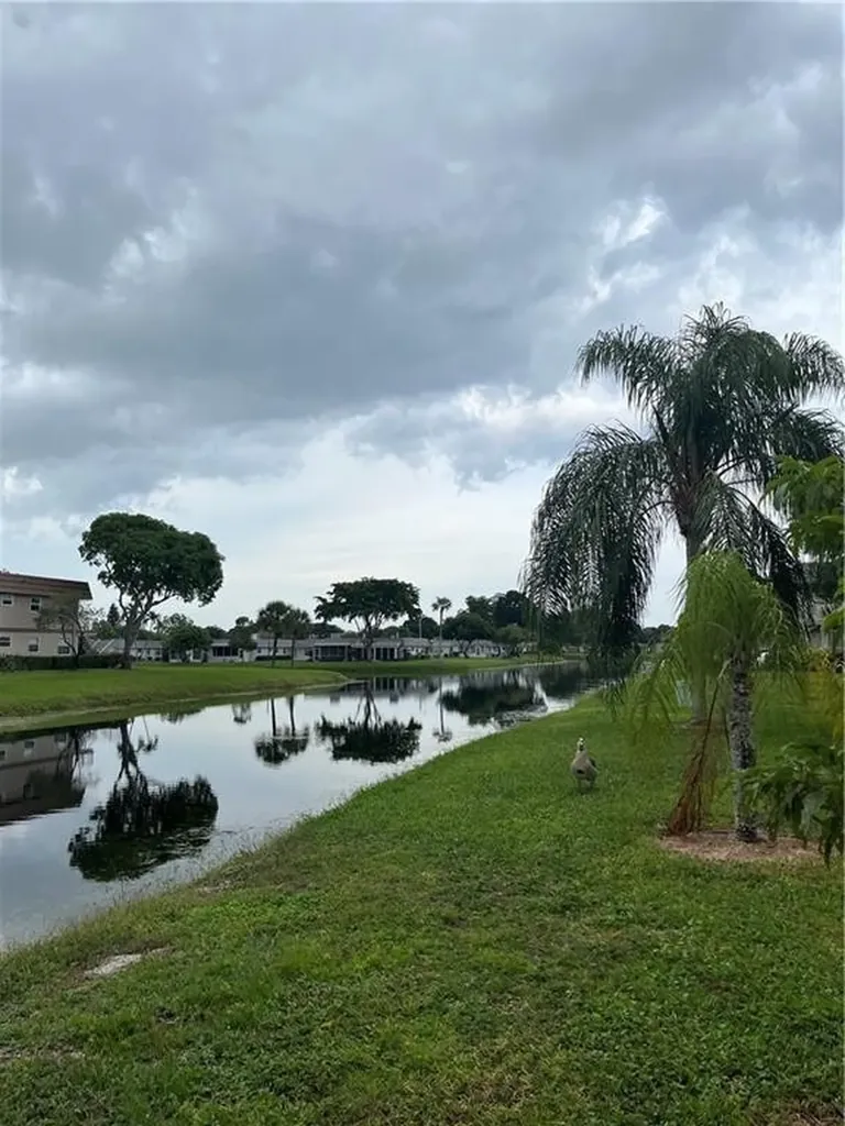 286 Monaco F Delray Beach FL 33446