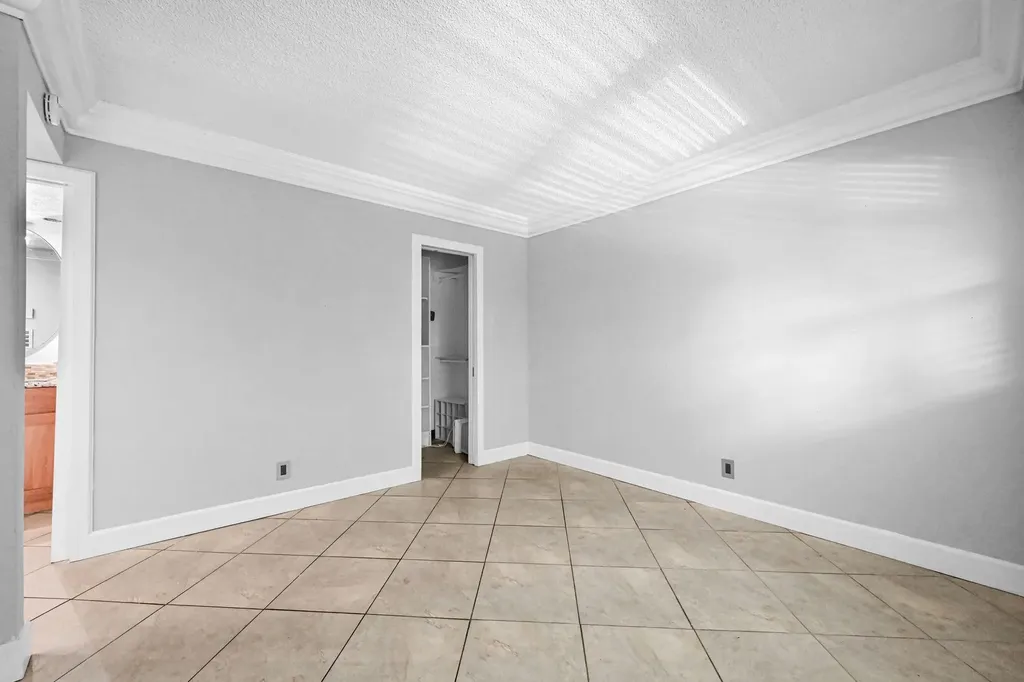 1775 N Andrews Square Fort Lauderdale FL 33311