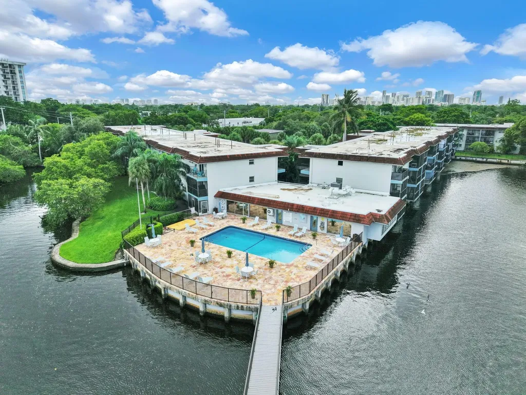 1775 N Andrews Square Fort Lauderdale FL 33311