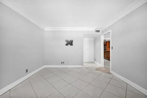 1775 N Andrews Square Fort Lauderdale FL 33311