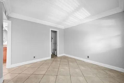 1775 N Andrews Square Fort Lauderdale FL 33311