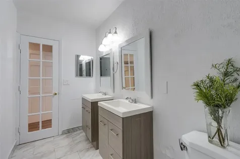 7950 NW 11th Court Plantation FL 33322