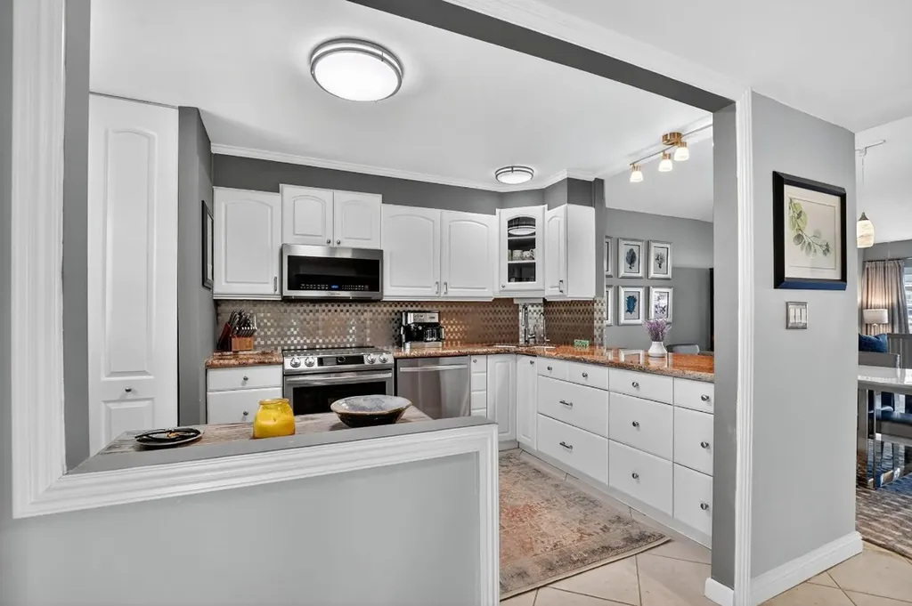 1537 E Hillsboro Boulevard Deerfield Beach FL 33441