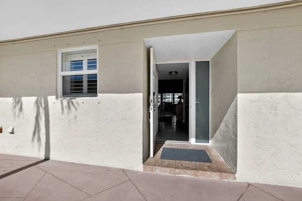 1537 E Hillsboro Boulevard Deerfield Beach FL 33441