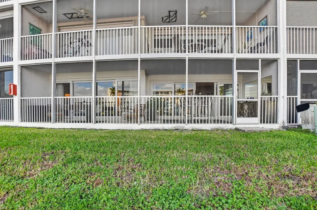 1537 E Hillsboro Boulevard Deerfield Beach FL 33441