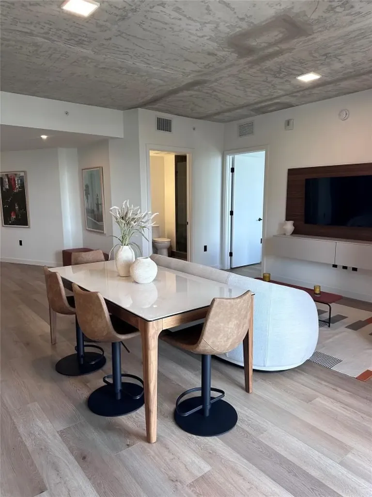 307 SW 5th Street Fort Lauderdale FL 33315