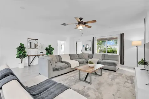 214 SE 6th Street Dania Beach FL 33004
