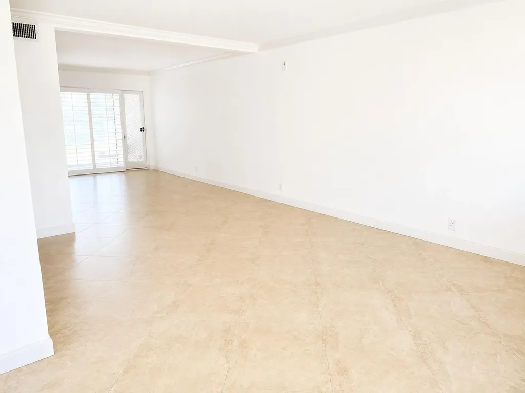 2131 NE 42nd Court Lighthouse Point FL 33064