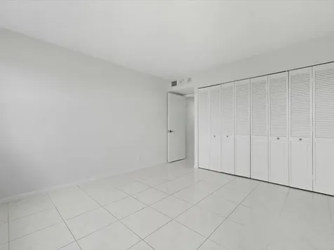 4900 N Ocean Boulevard Lauderdale By The Sea FL 33308