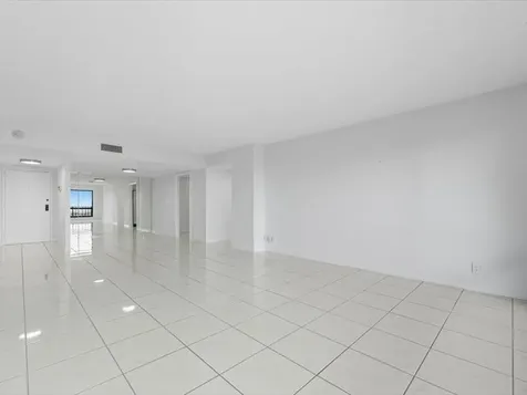 4900 N Ocean Boulevard Lauderdale By The Sea FL 33308