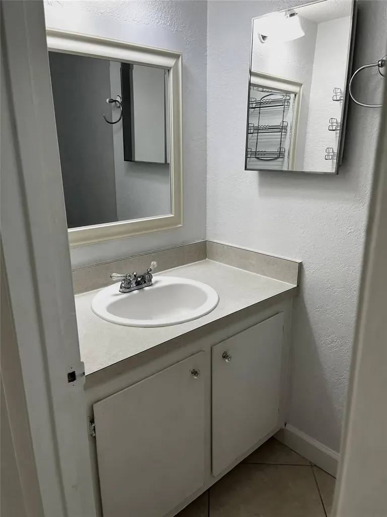 8149 Lagos De Campo Boulevard Fort Lauderdale FL 33321