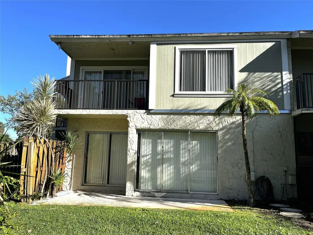 8149 Lagos De Campo Boulevard Fort Lauderdale FL 33321