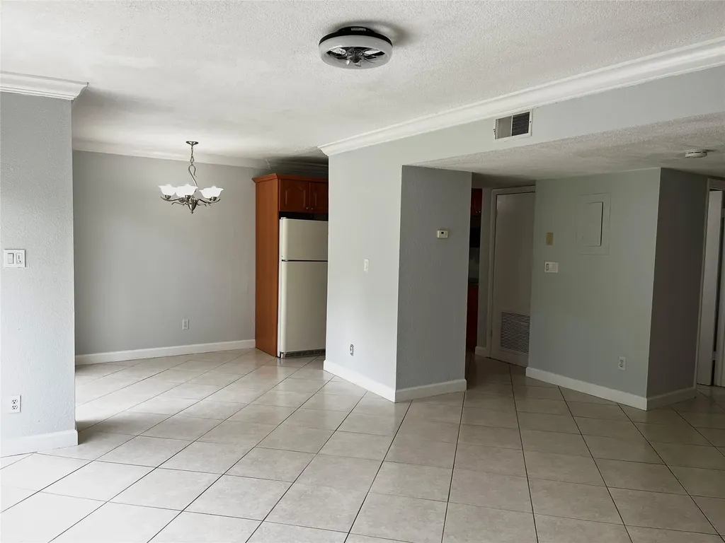 8149 Lagos De Campo Boulevard Fort Lauderdale FL 33321