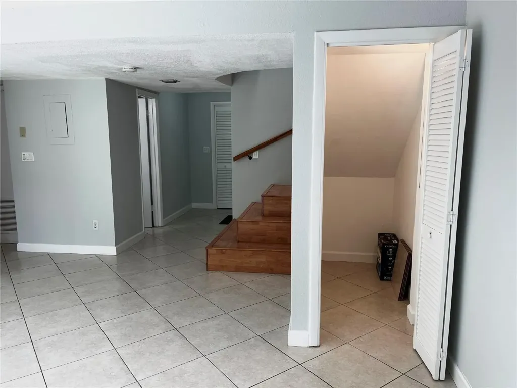 8149 Lagos De Campo Boulevard Fort Lauderdale FL 33321