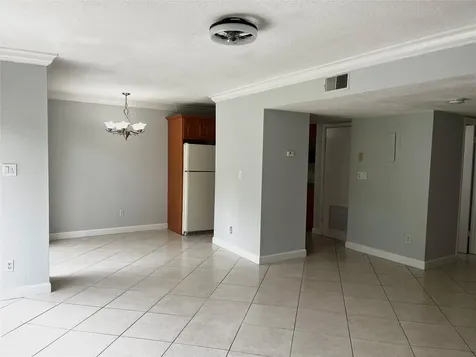 8149 Lagos De Campo Boulevard Fort Lauderdale FL 33321