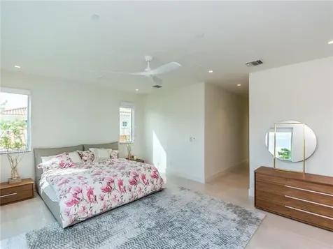 240 Shore Court Lauderdale By The Sea FL 33308