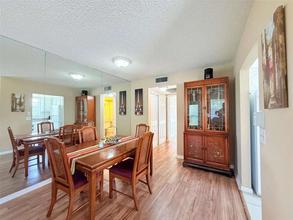 204 Oakridge M Deerfield Beach FL 33442