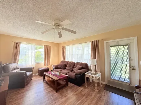 204 Oakridge M Deerfield Beach FL 33442