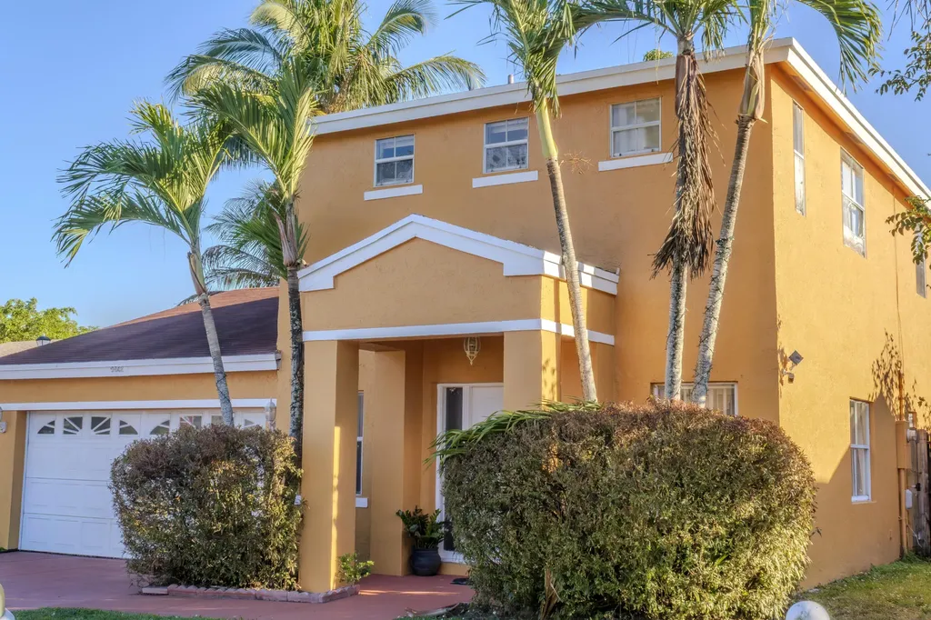 9462 NW 52nd Place Sunrise FL 33351