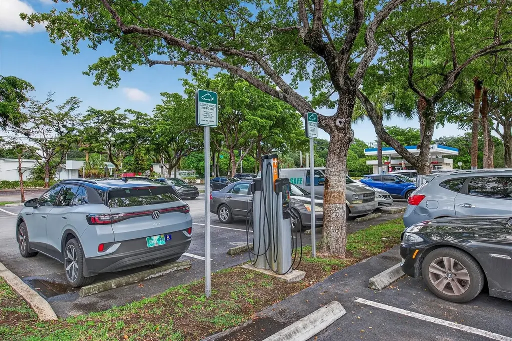 2101 N Andrews Avenue Wilton Manors FL 33311