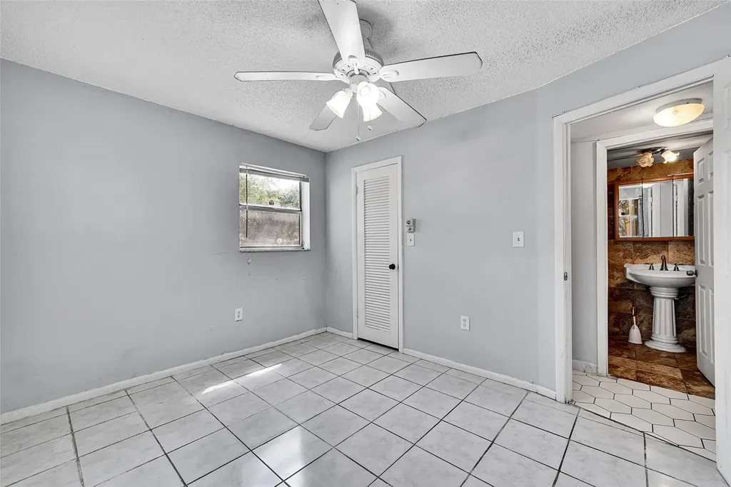 2901 Sunrise Lakes Drive Fort Lauderdale FL 33322