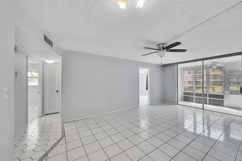 2901 Sunrise Lakes Drive Fort Lauderdale FL 33322