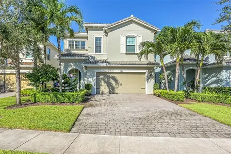 964 Banyan Drive Hollywood FL 33021