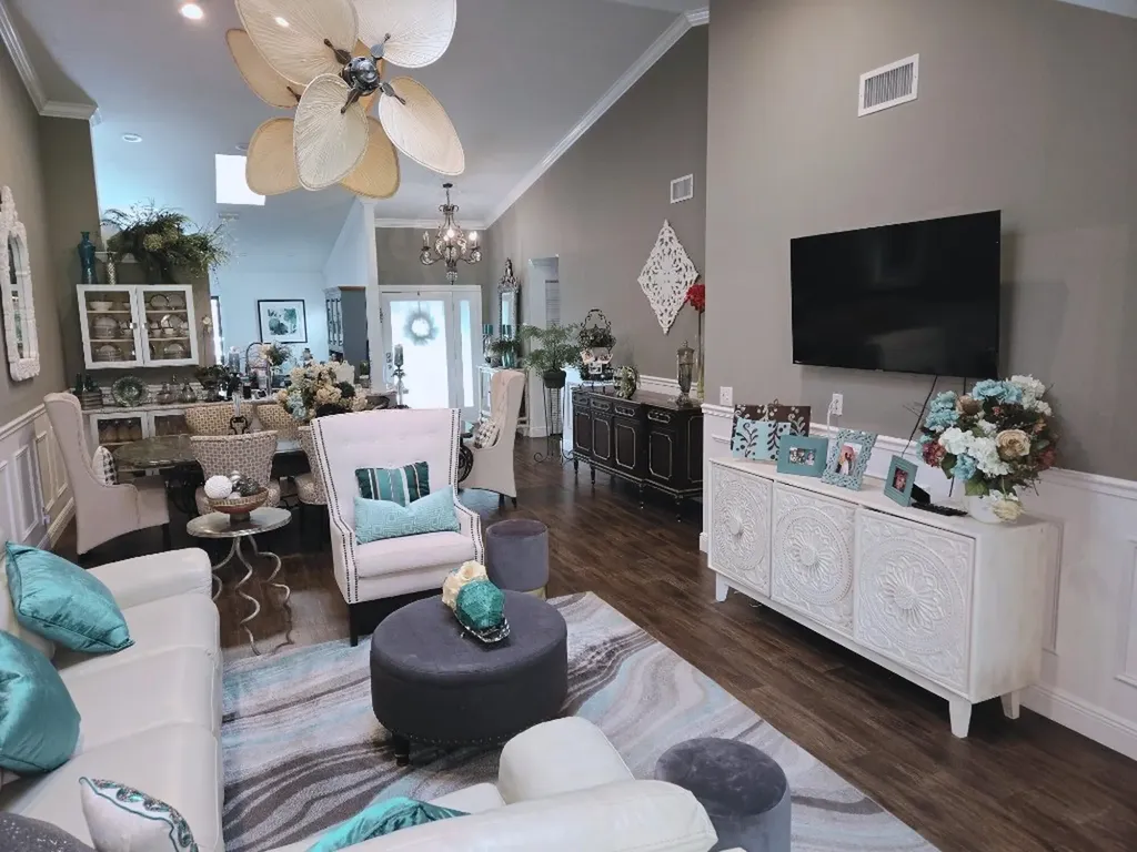 8223 Springlake Drive Boca Raton FL 33496