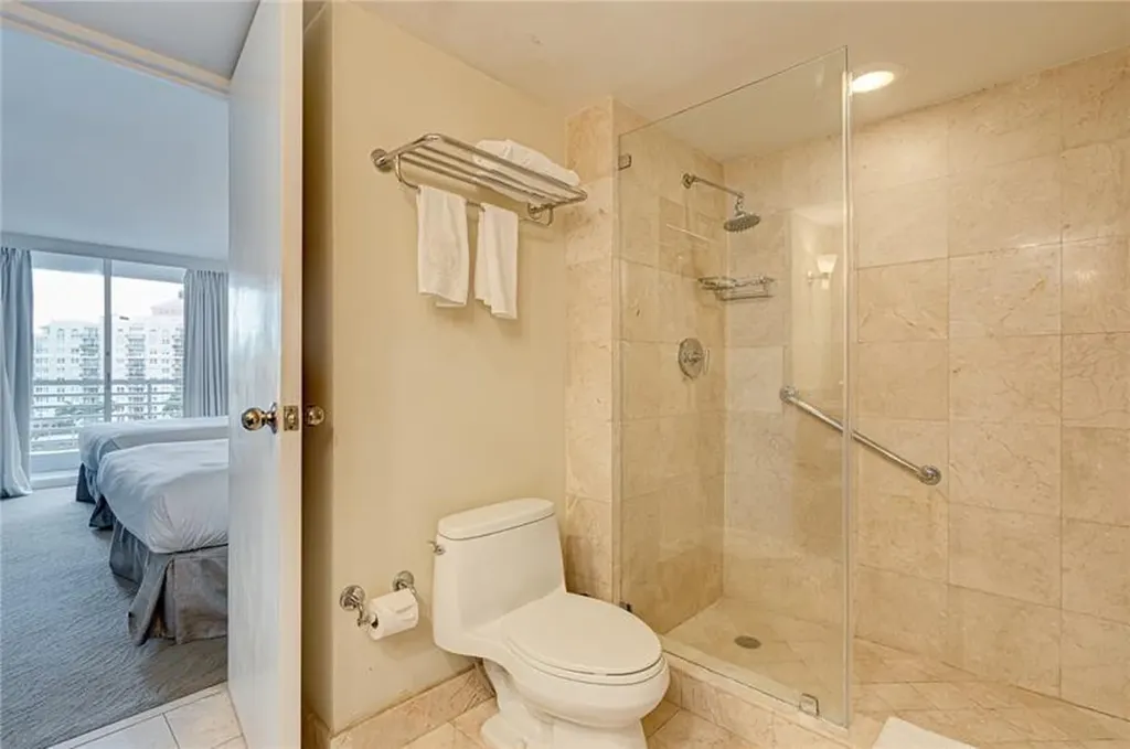 2670 E Sunrise Boulevard Fort Lauderdale FL 33304