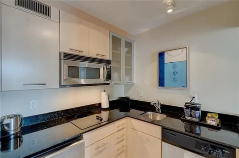 2670 E Sunrise Boulevard Fort Lauderdale FL 33304