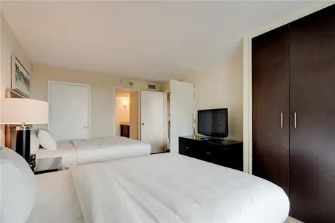 2670 E Sunrise Boulevard Fort Lauderdale FL 33304
