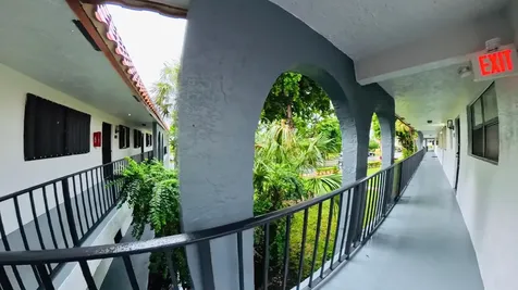 2161 W Woolbright Road Boynton Beach FL 33426