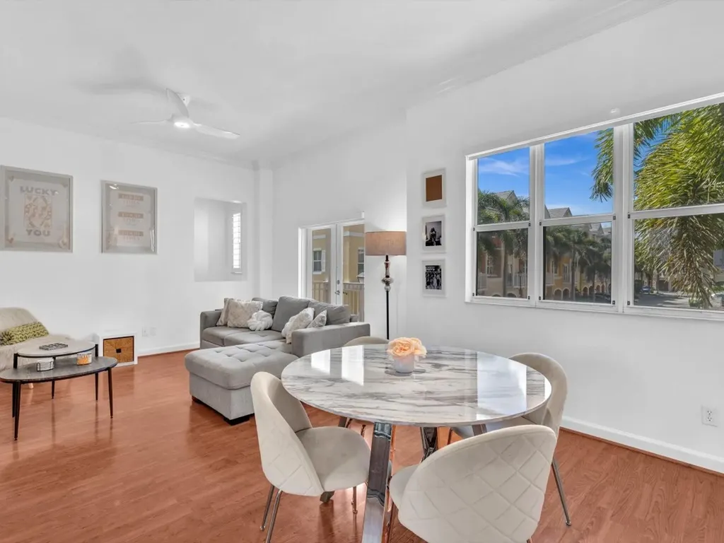 2329 Vintage Drive Lighthouse Point FL 33064