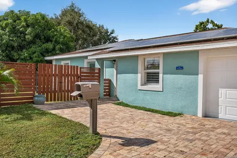 1201 N Tyrone Boulevard FL 33710