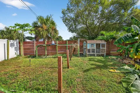 1201 N Tyrone Boulevard FL 33710
