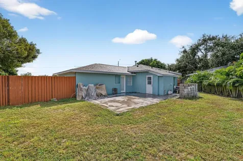1201 N Tyrone Boulevard FL 33710