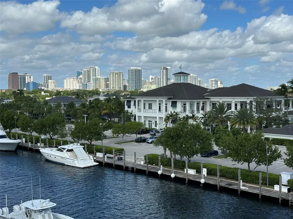 1701 SE 12th Court Fort Lauderdale FL 33316