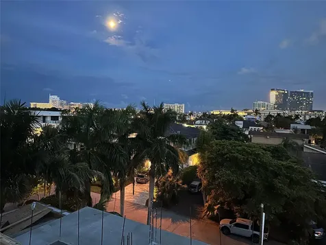 1701 12th Court Fort Lauderdale FL 33316
