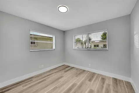 6925 NW 11th Street Margate FL 33063