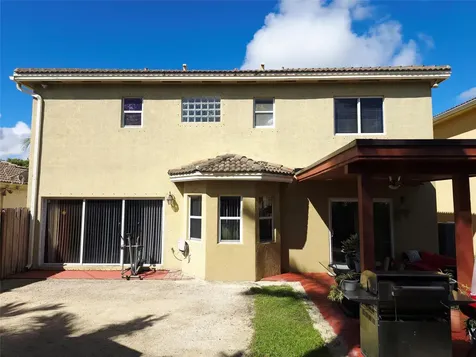 21053 SW 88th Place Cutler Bay FL 33189