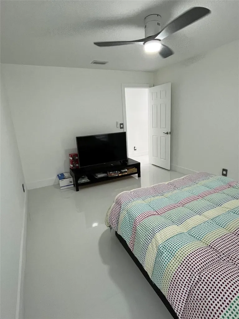 8952 NW 25th Court Coral Springs FL 33065