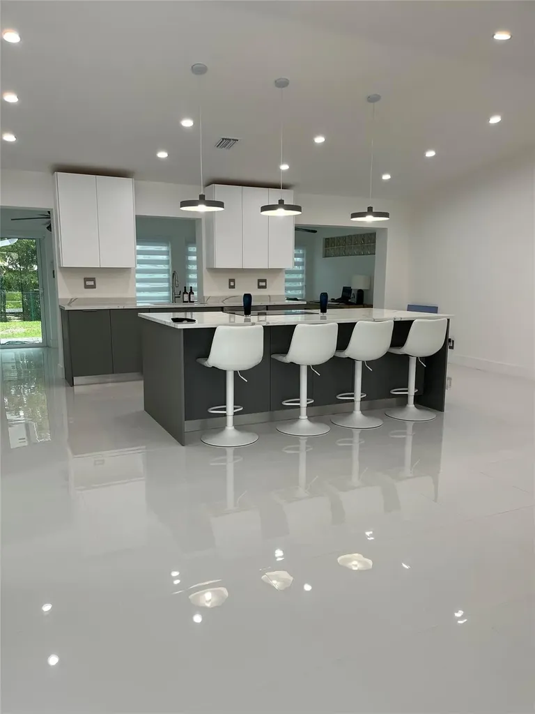 8952 NW 25th Court Coral Springs FL 33065