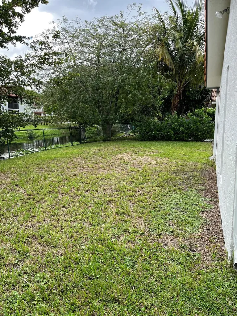 8952 NW 25th Court Coral Springs FL 33065