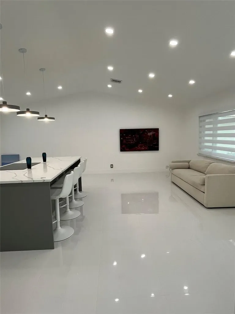 8952 NW 25th Court Coral Springs FL 33065