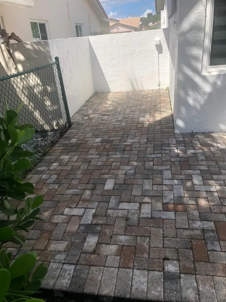 8952 NW 25th Court Coral Springs FL 33065