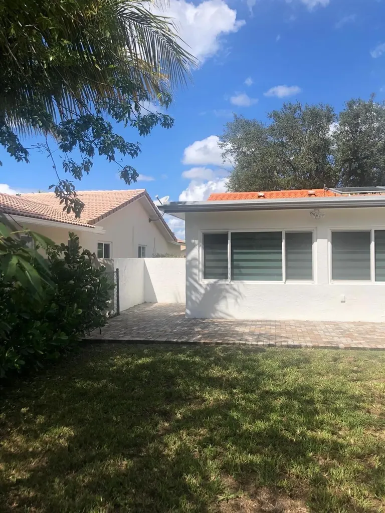 8952 NW 25th Court Coral Springs FL 33065
