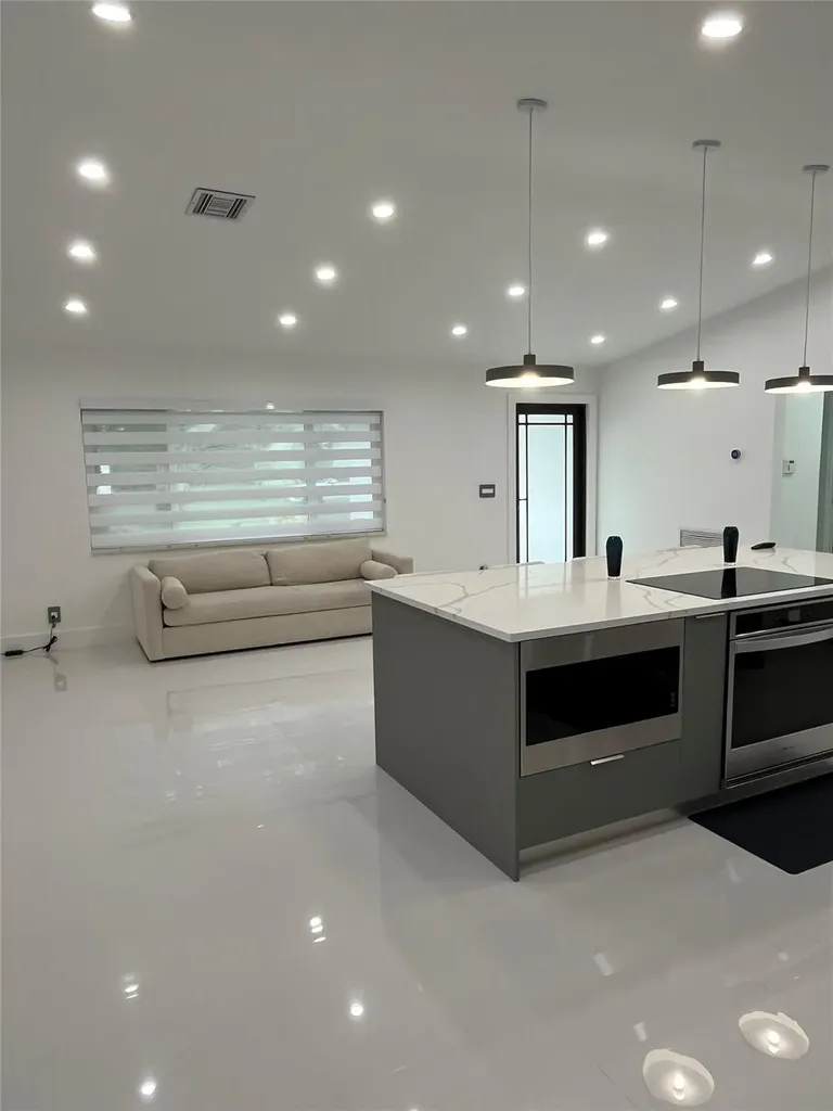 8952 NW 25th Court Coral Springs FL 33065