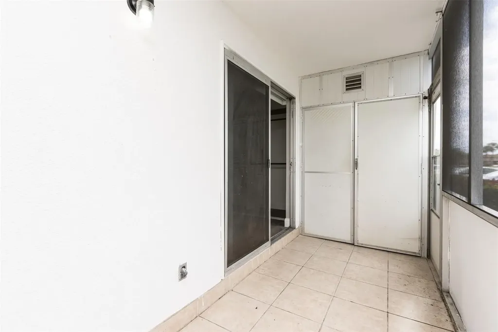 346 Monaco H Delray Beach FL 33446